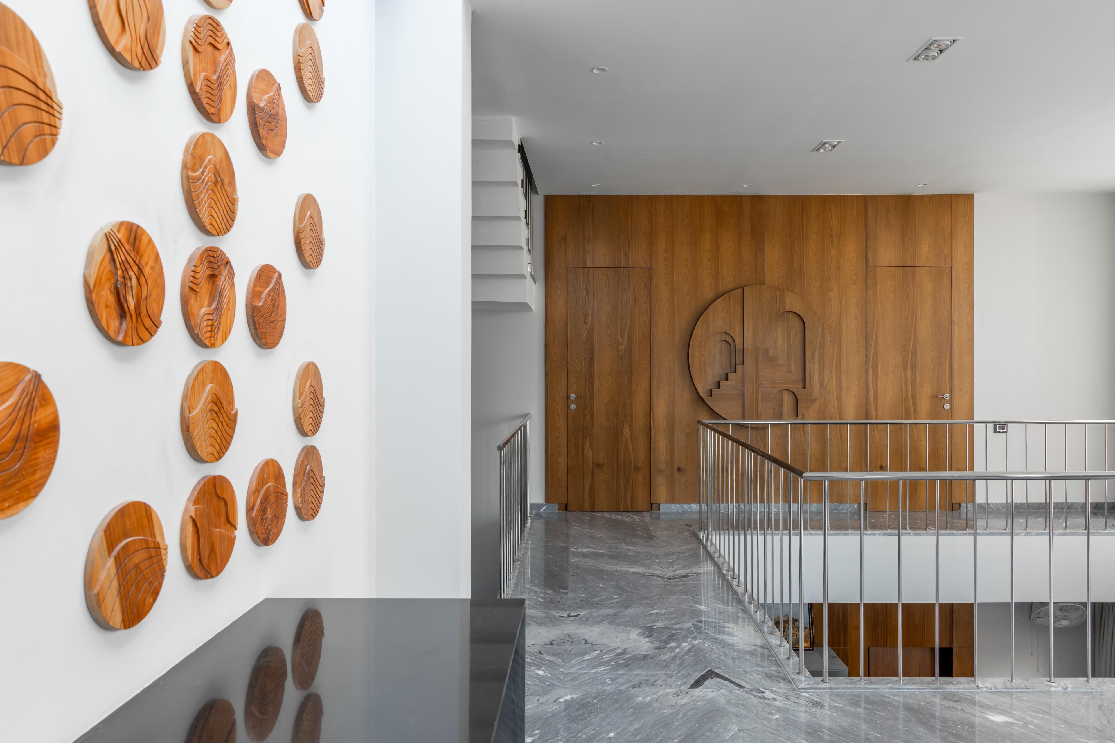 Meeting area with natural wood elements